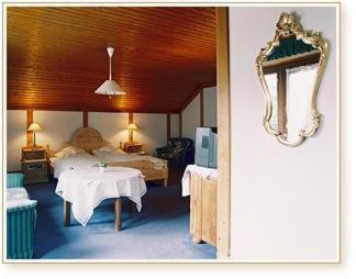 Rhoenhaeuschen Ug 3*